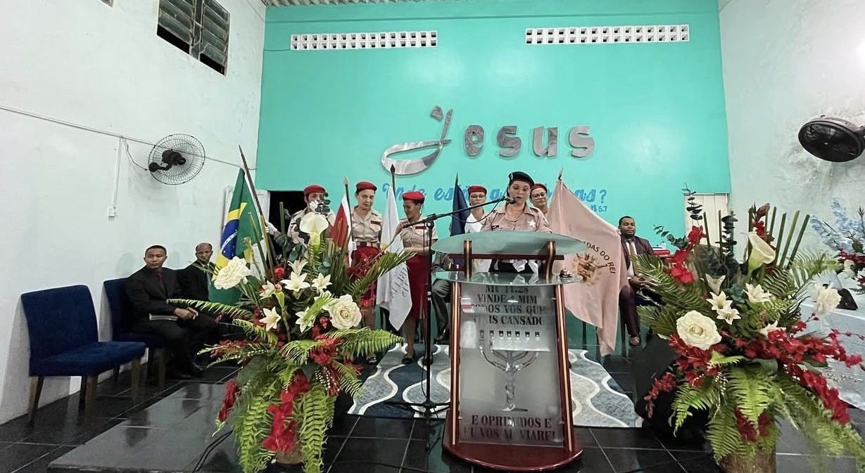 Culto especial no altar